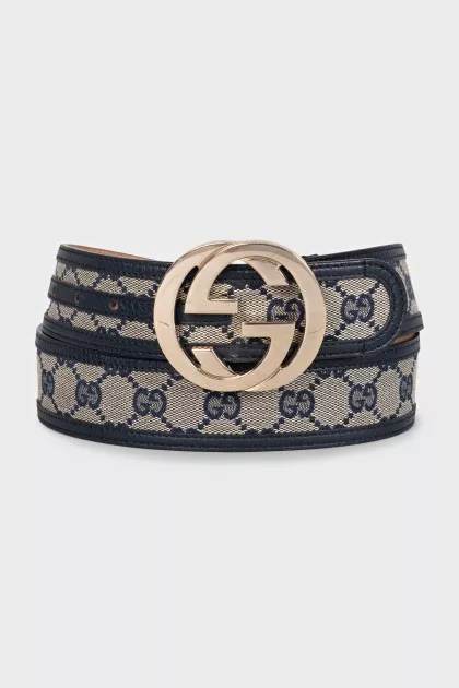 Blue belt with signature print