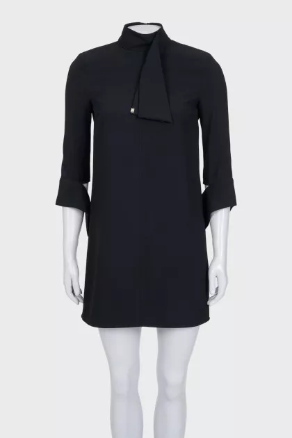 Straight-cut dress with a high collar