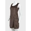 Dress brown with a zipper at the back