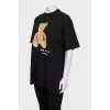 Oversized T-shirt with an accent print on the front
