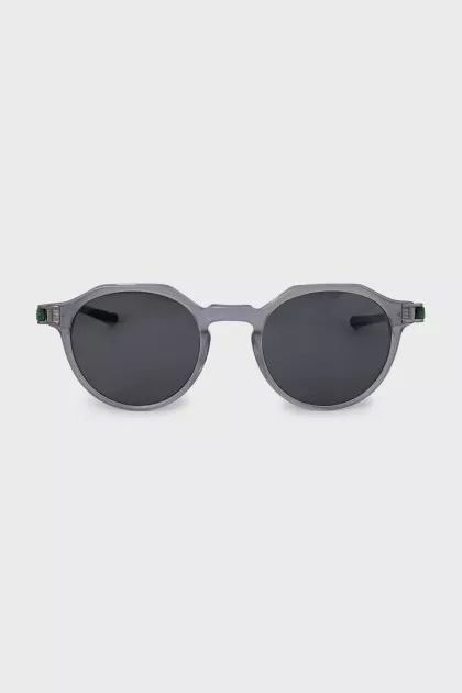 Sunglasses with gray lenses