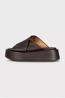 Brown leather flip-flops with high soles