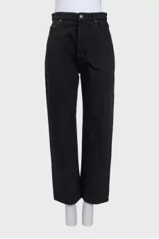 High-waisted wide-leg jeans with buttons
