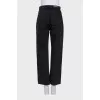 High-waisted wide-leg jeans with buttons