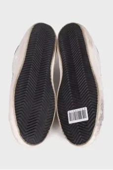 Textile sneakers with a shiny back