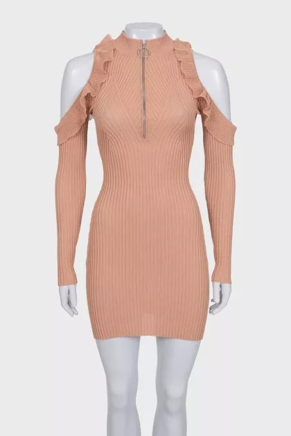 Brown dress with cutouts on the shoulders