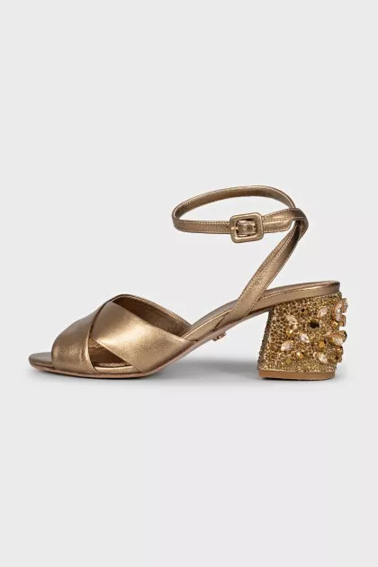 Gold-color leather sandals decorated with crystals
