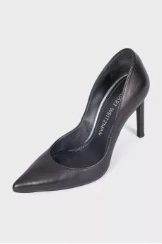 Туфли-лодочки на высоком каблуке из черной кожи