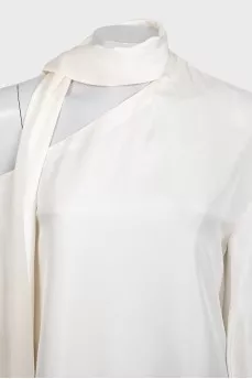 White blouse with a tie