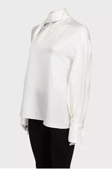 White blouse with a tie