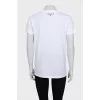 Straight-cut T-shirt with a contrasting print