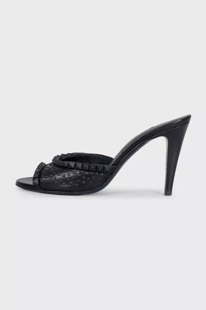 Leather mules decorated with studs