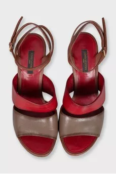 Brown leather sandals with a stable heel