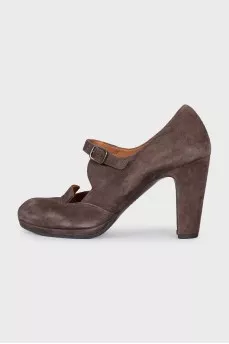 Brown suede round toe shoes