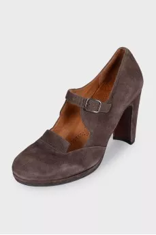 Brown suede round toe shoes