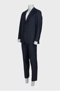 Men's straight-cut suit made of wool and silk