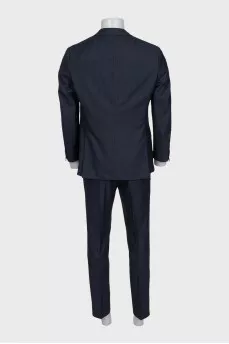 Men's straight-cut suit made of wool and silk