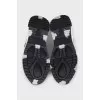 Men's sneakers with branded laces