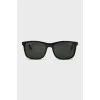Men's sunglasses with logo on the temples