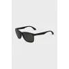 Men's sunglasses with logo on the temples