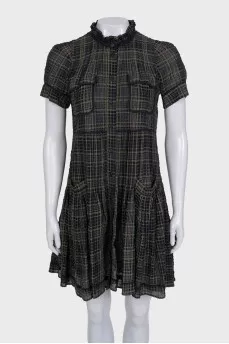 Green straight-cut button-down dress