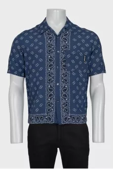 Men's straight-cut shirt with short sleeves