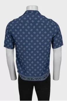 Men's straight-cut shirt with short sleeves