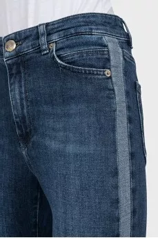Cropped high-waist blue jeans