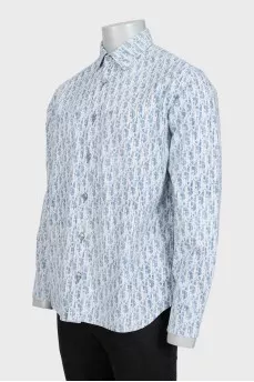 Men's shirt with branded print and tag