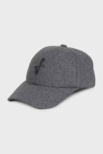 Gray cap with logo on velcro