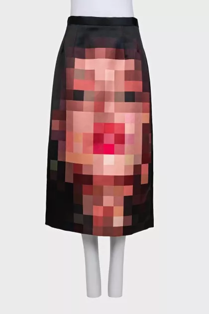Straight-cut skirt in a contrasting print