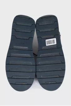 Чоловічі кросівки зі шнурівкою
