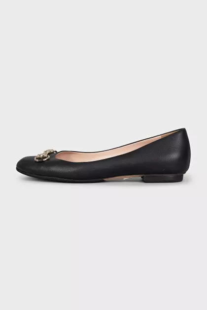 Leather ballet flats with decoration