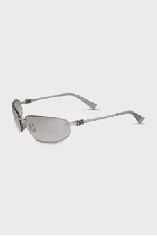 Oval sunglasses with silver frames