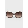 Sunglasses with a fixed nose bridge