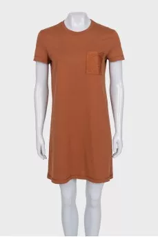 Brown straight-cut t-shirt dress