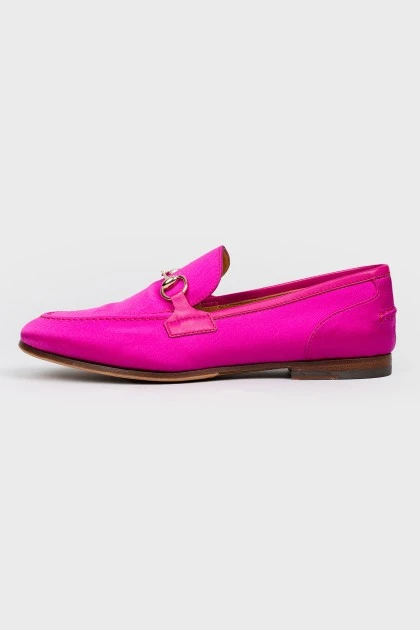 Pink textile lofors