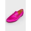 Pink textile lofors