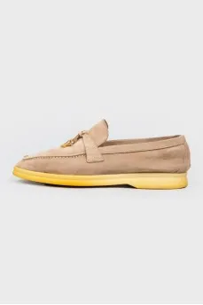 Beige suede lofors