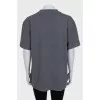 Loose-fitting plain T-shirt