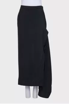 Asymmetrical wool skirt with a slit
