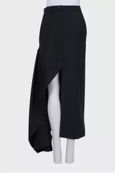 Asymmetrical wool skirt with a slit