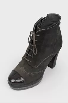 Ankle boots with patent toecap