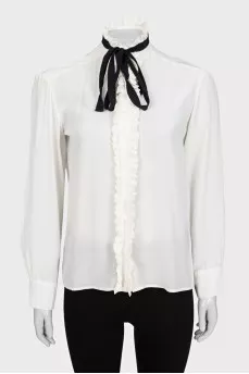 Silk blouse with mother-of-pearl buttons