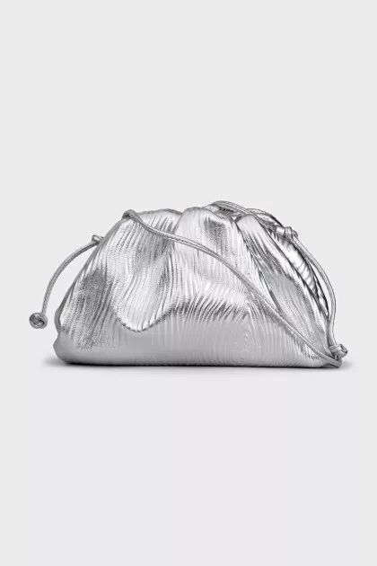 Крос-боді сріблястого кольору Pouch