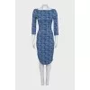 Fitted blue dress with print
