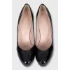 Patent leather black shoes