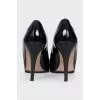 Patent leather black shoes