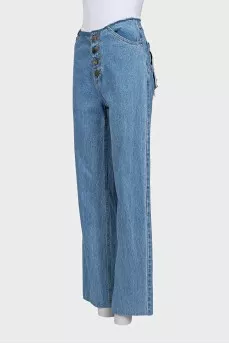 Wide-leg jeans with raw edges