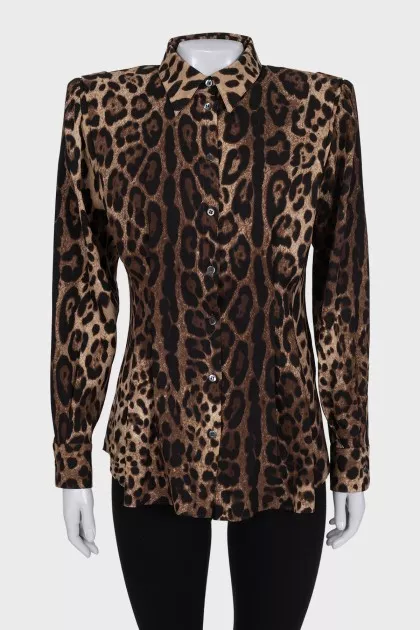 Fitted silk blouse with animal print
